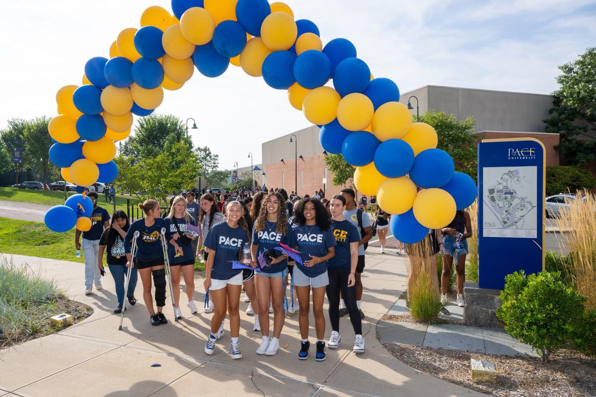 students at the entrance of the Pace University convocation ceremony