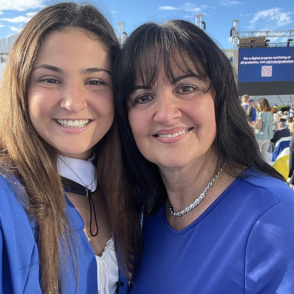 Elisabeth Haub School of Law at Pace University alumna Deborah Gross-Quatrone and daugther, Gigi Quatrone