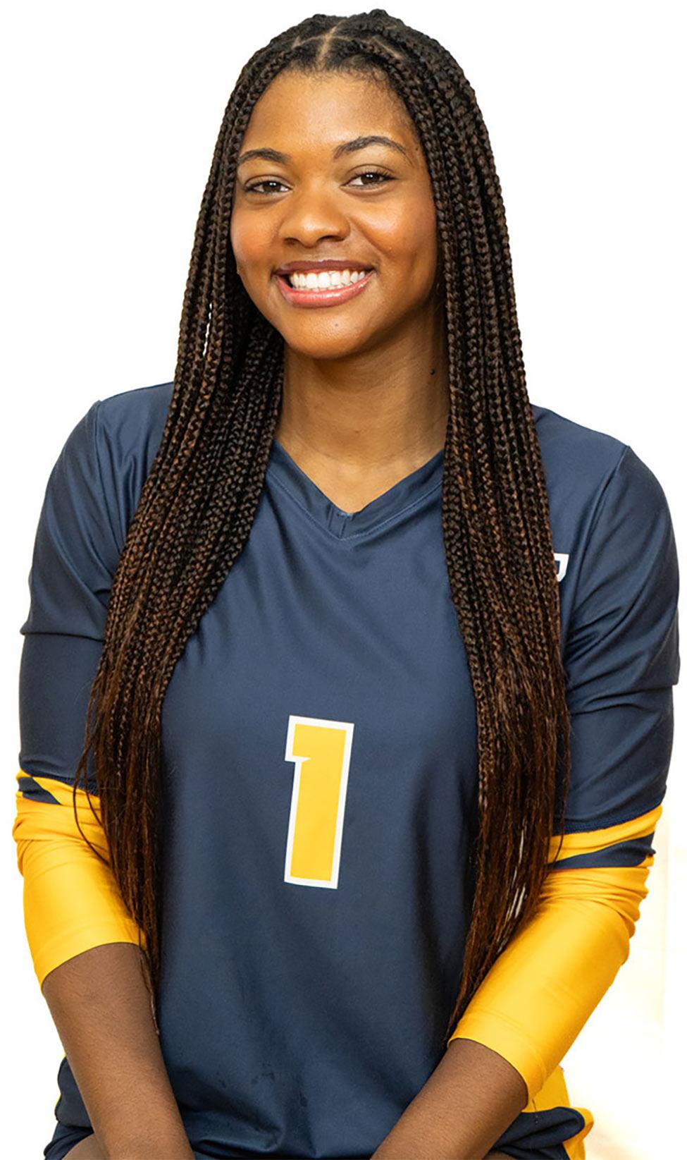 Pace University Chemistry and Physical Sciences student Morgan Amos