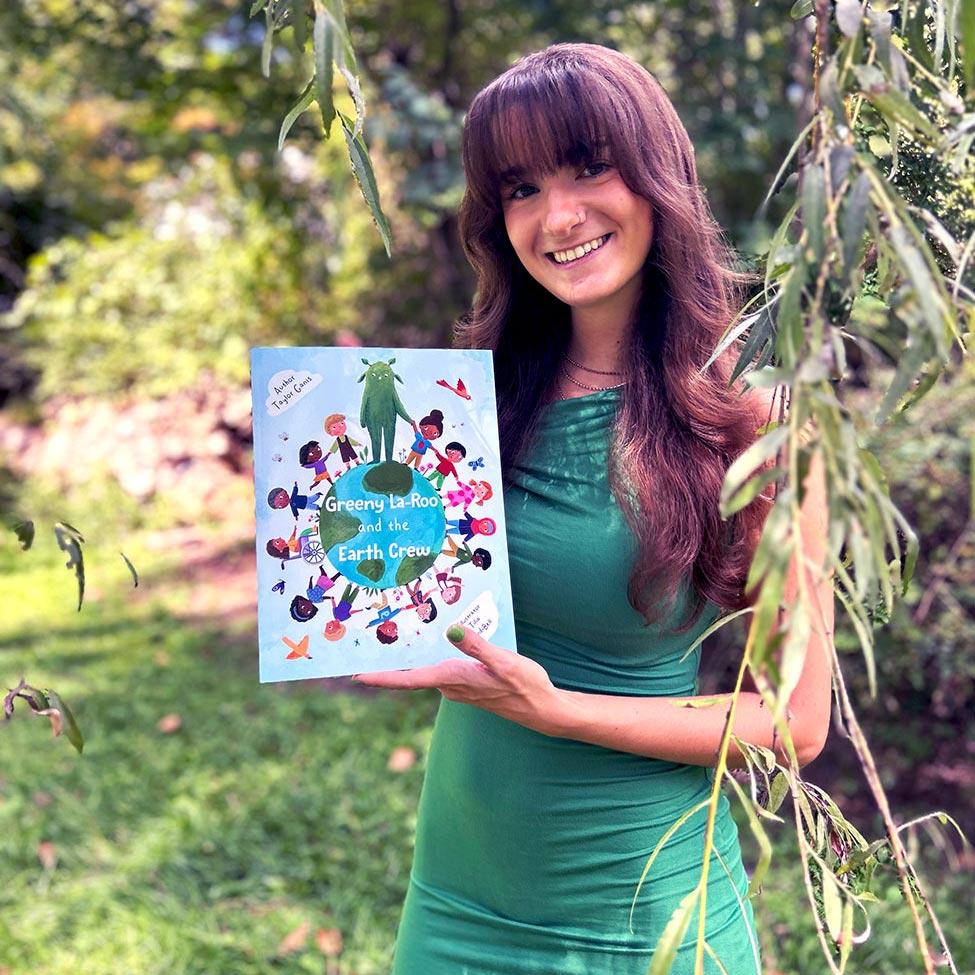 Pace University Environmental Studies and Science alumna Taylor Ganis