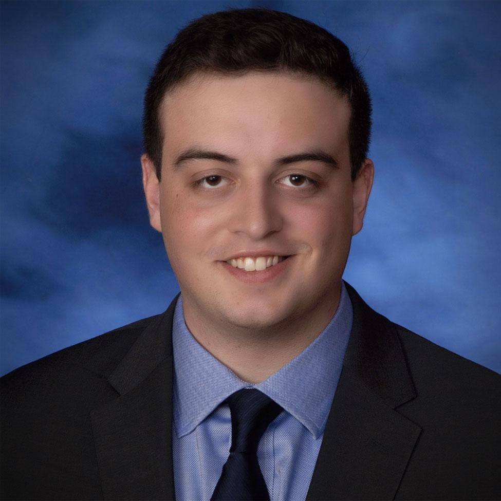 Online Commencement Program Award recipient Scott Renza.
