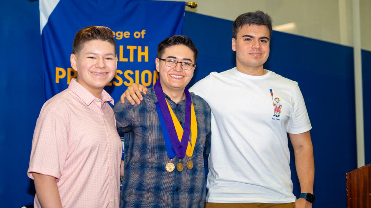 Pace University grad, Samuel Silva with family