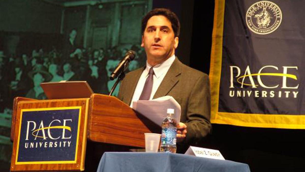 Clinical Professor of Management Bruce Bachenheimer