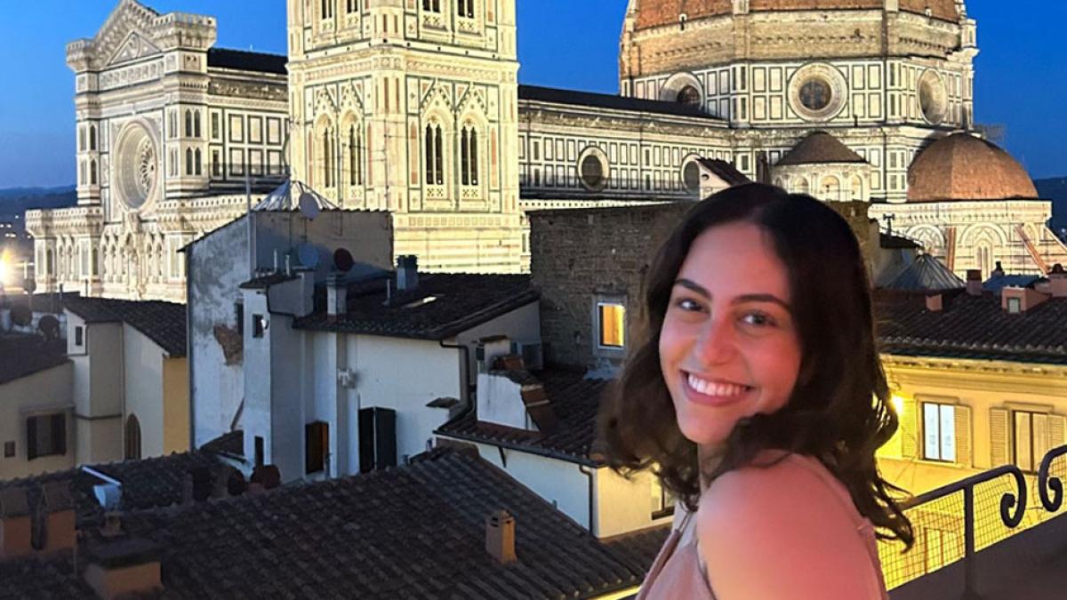 Lubin student Morgan Brandt '24 in Florence, Italy during her summer 2023 study abroad