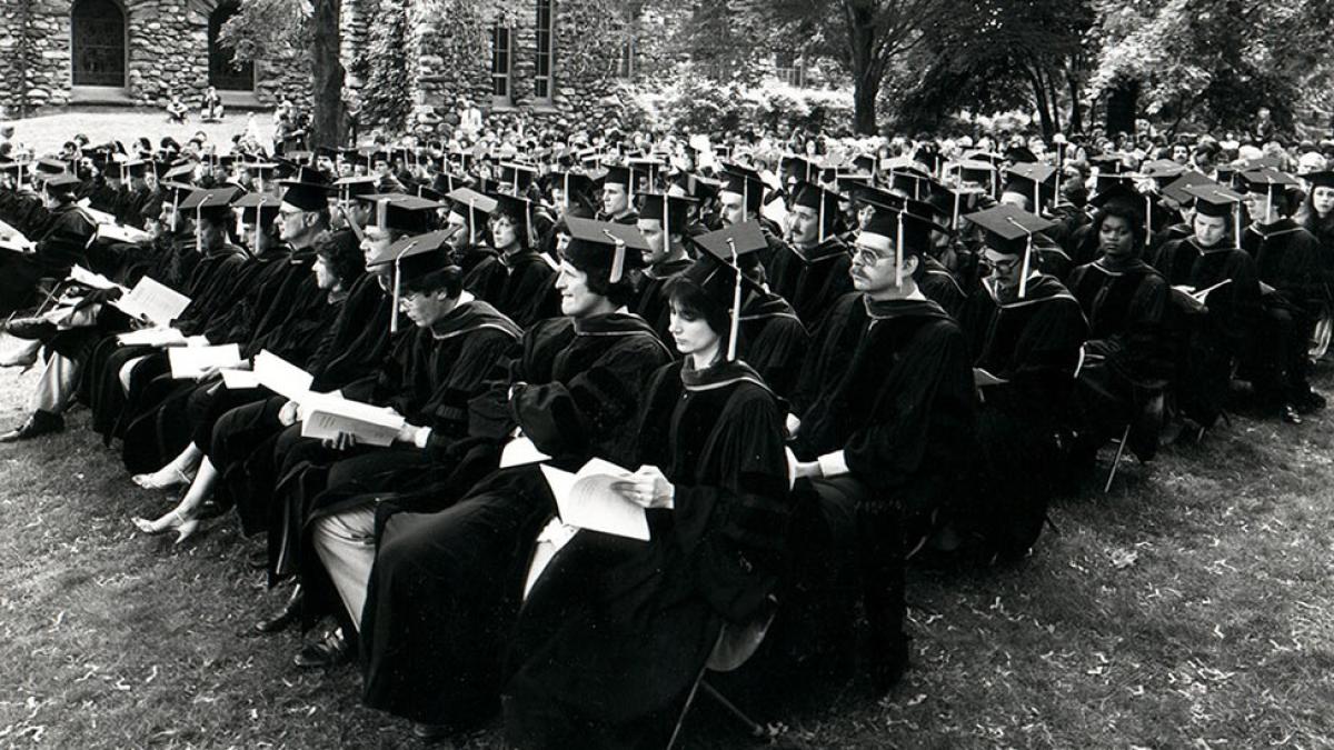 Black and white photo of Elisabeth Haub School of Law graduating class from the 1970's
