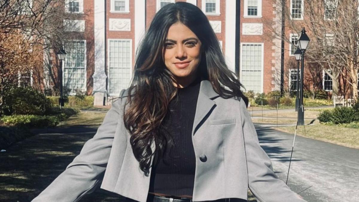 Pace Computational Economics student Vidhi Kothari posing for a photo on the Pace campus.
