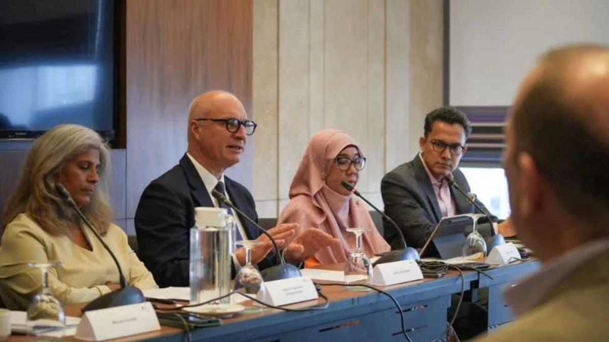 José Luis Castro, the World Health Organization’s (WHO) special envoy for chronic respiratory diseases (CRDs) speaking at the “Unpacking the Chronic Respiratory Disease Epidemic” media workshop in Kuala Lumpur on November 12, 2025. Photo credit: Muhd Asyraf Hassan/National Cancer Society Malaysia (NCSM).
