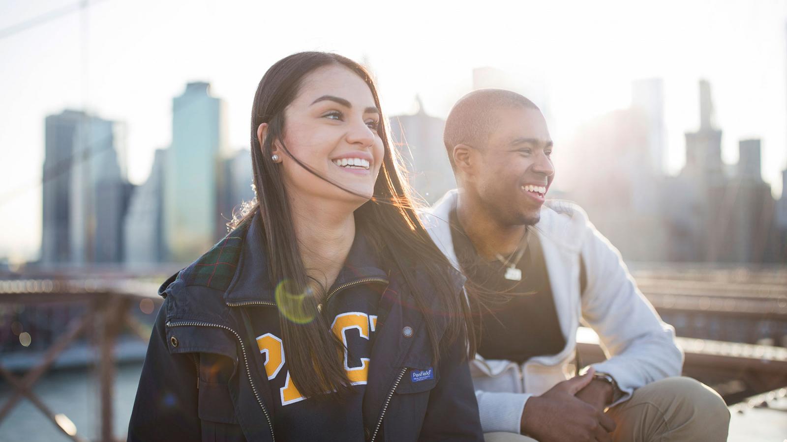 Students standing at the Brooklyn Bridge