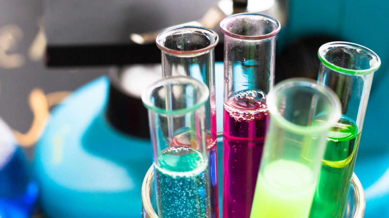 chemistry beakers and lab