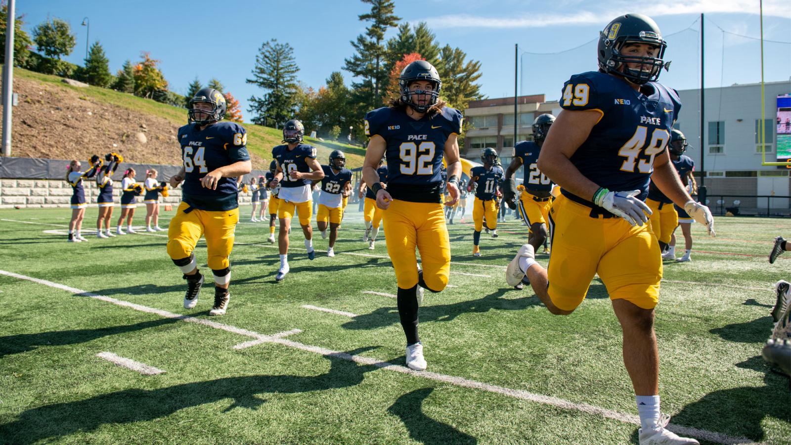 football players running