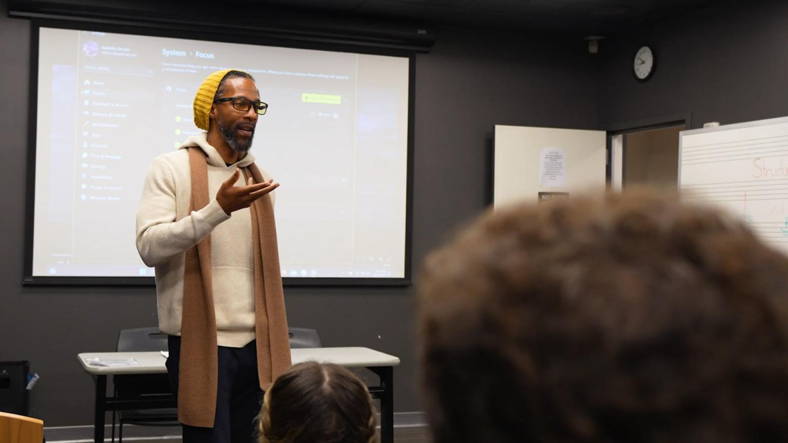 Ka'ramuu Kush teaching a class. 