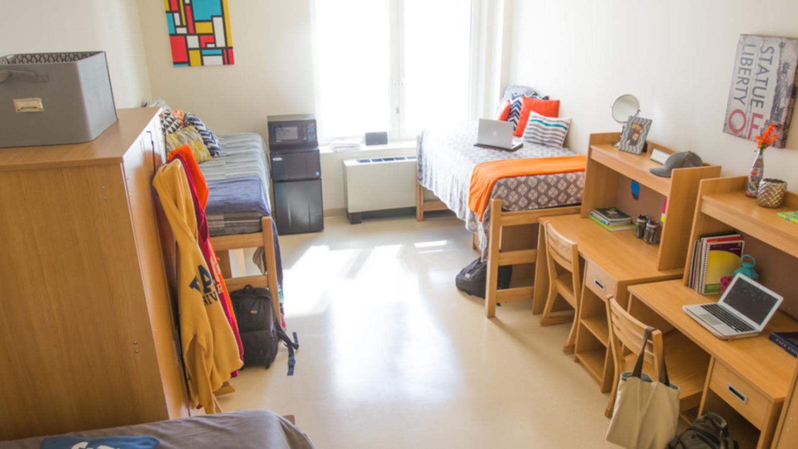 residence hall room at 182 Broadway on the Pace University NYC campus