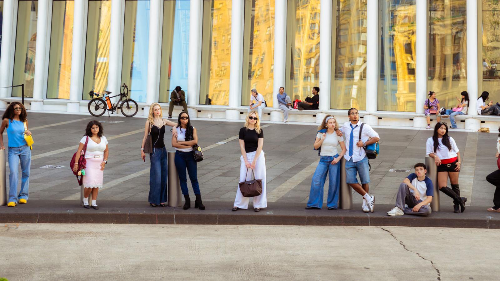 Group of Pace University students posing for a picture  in NYC.
