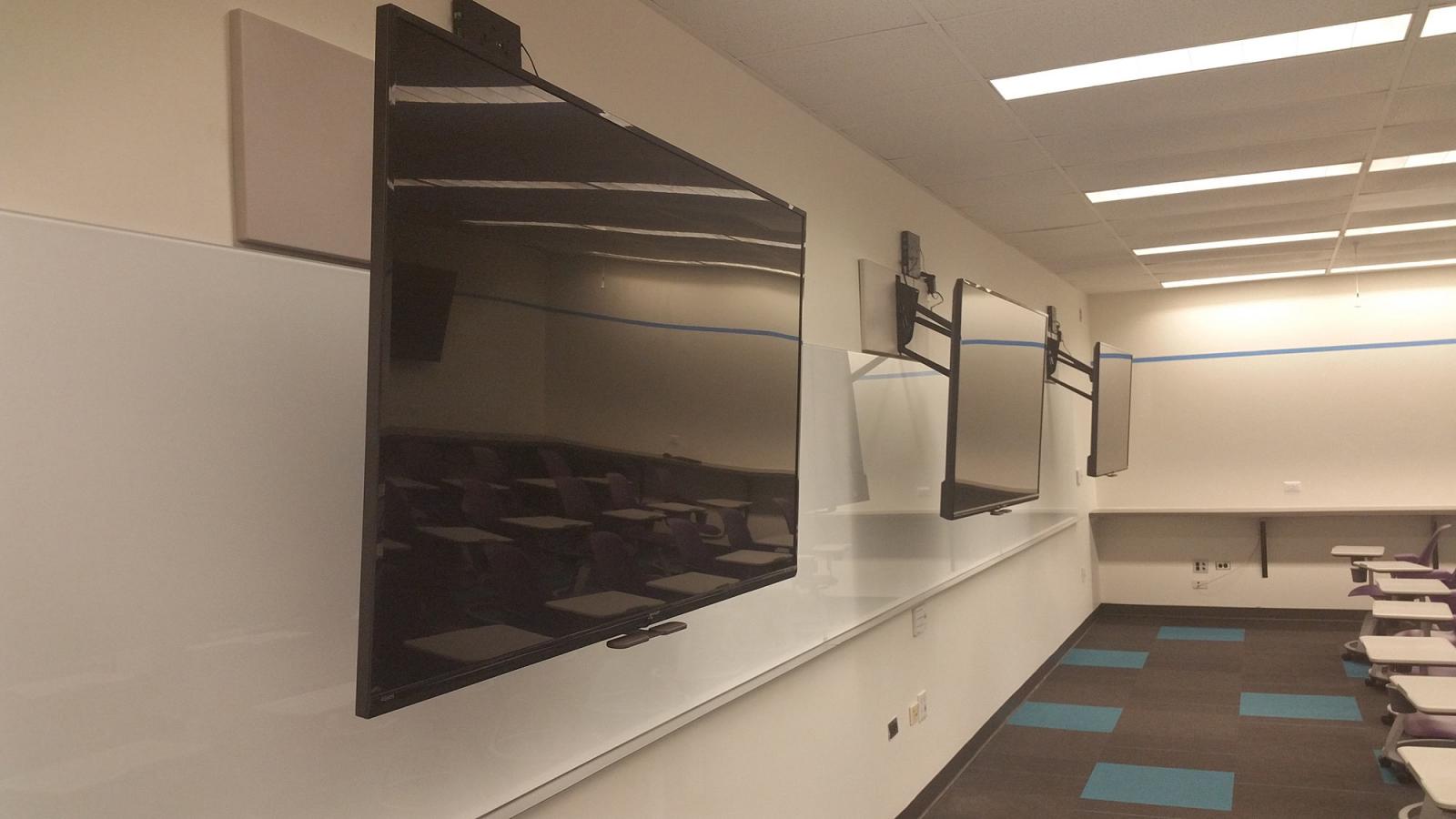 NYC W511 - Monitors Down