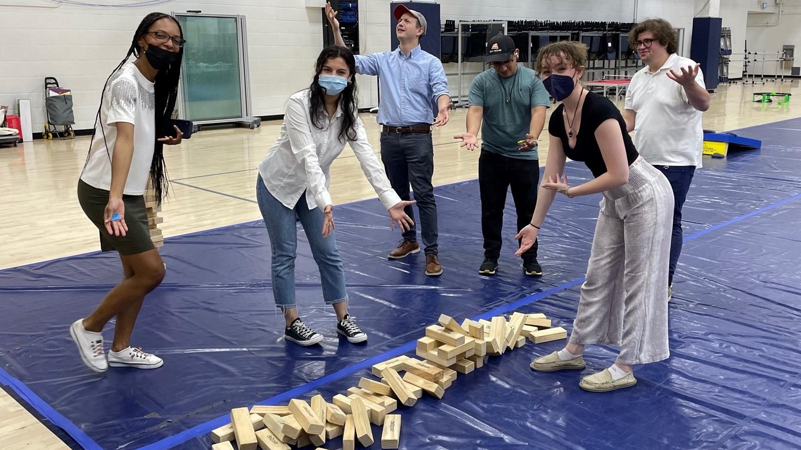 University staff enjoying games at Administrative Staff Council annual picnic 2022