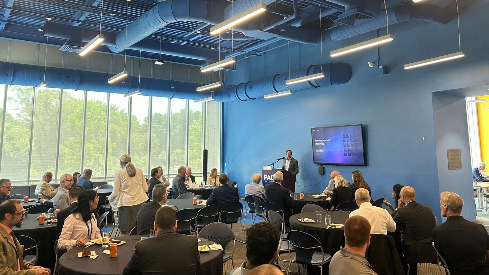 Allen Fore, Vice President of Public Affairs from Kinder Morgan Inc. delivering welcome remarks at lunch at the 2024 Renewable Energy Conference. 