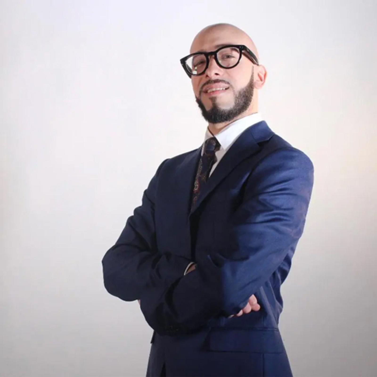 Pace University student Edwin-Elijah Fernandez '26 studying a Marketing Management, MBA.