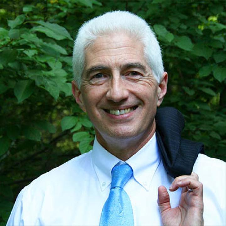 Elisabeth Haub School of Law Professor Don Doernberg
