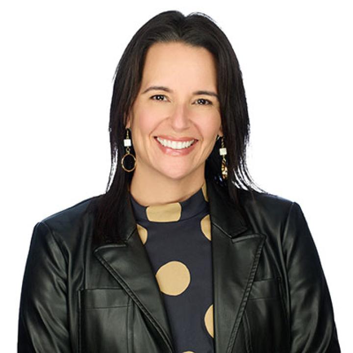 Gina Tesla ’95, Co-Chair, Pace Women's Network at Pace University.