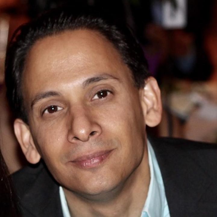 Elvin Veloz, Academic and Success Advisor at Pace University’s Pforzheimer Honors College