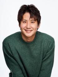 Seung Jin Um, student at Pace University's Sands College of Performing Arts