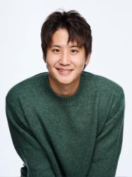 Seung Jin Um, student at Pace University's Sands College of Performing Arts